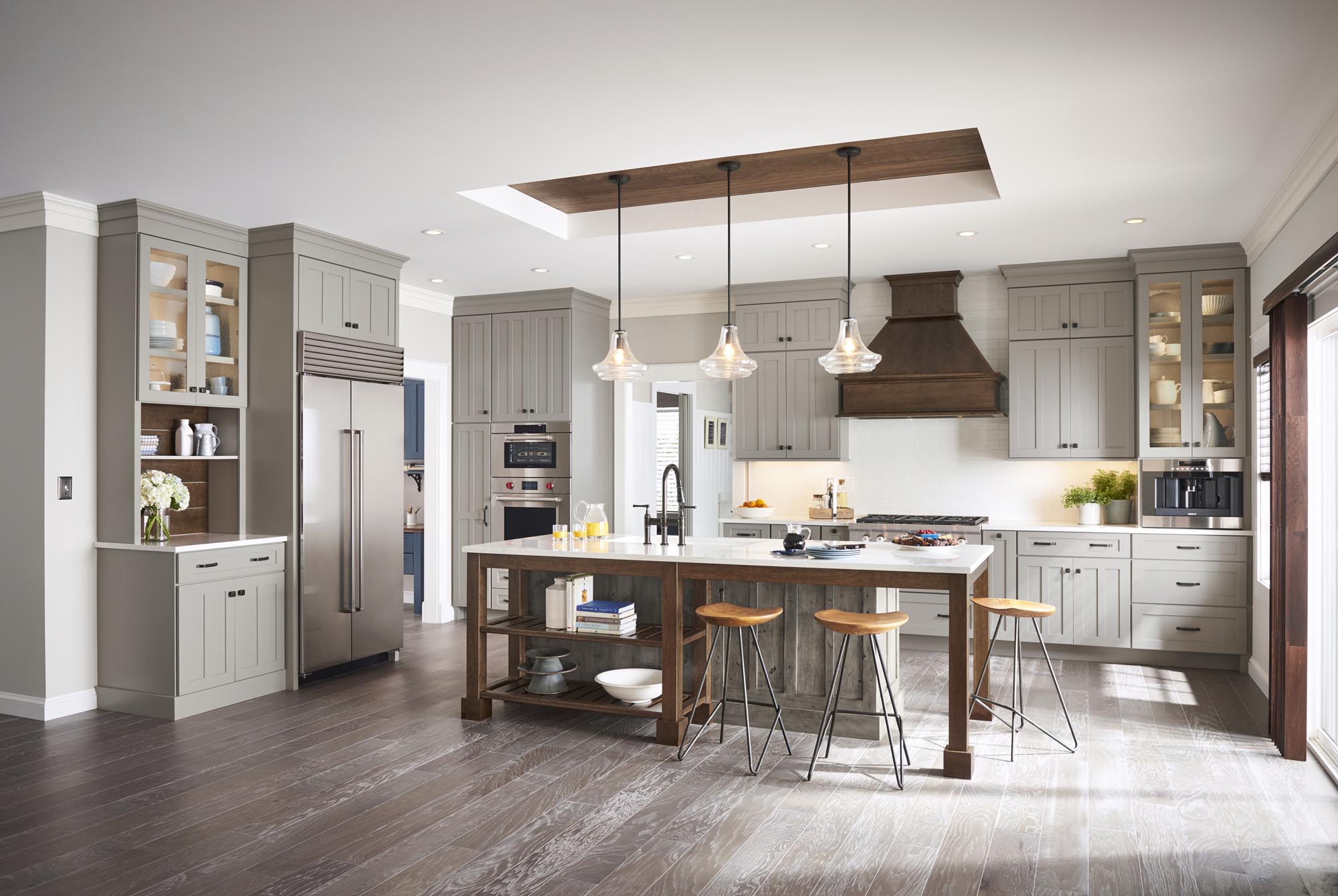 Yorktowne Cabinetry | THE FARMHOUSE, REIMAGINED